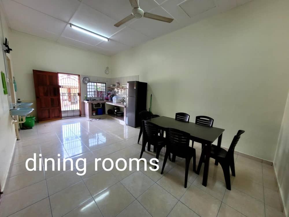 Pangkor Homestay Pekan Pangkor Room photo